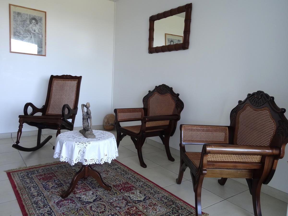 Bed & Breakfast 6 Suites Piscine Et Plage Pointe Faula Le Vauclin Exterior foto