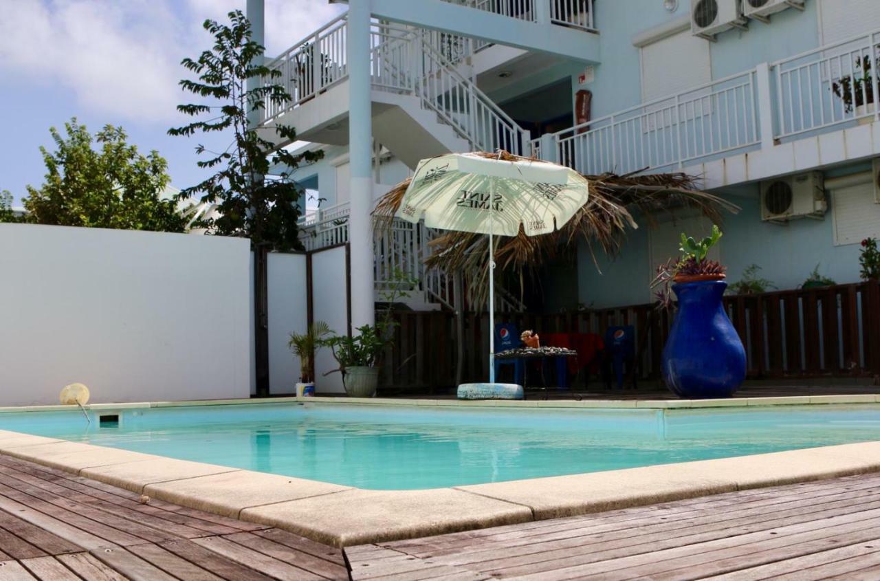 Bed & Breakfast 6 Suites Piscine Et Plage Pointe Faula Le Vauclin Exterior foto